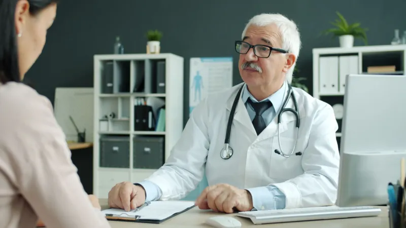What the Doctor Sees Before You Finish Speaking: The Unspoken Language of the Aesthetic Consultation